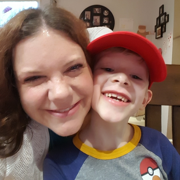 Meet your Posher, Holly - Picture 4 of 5